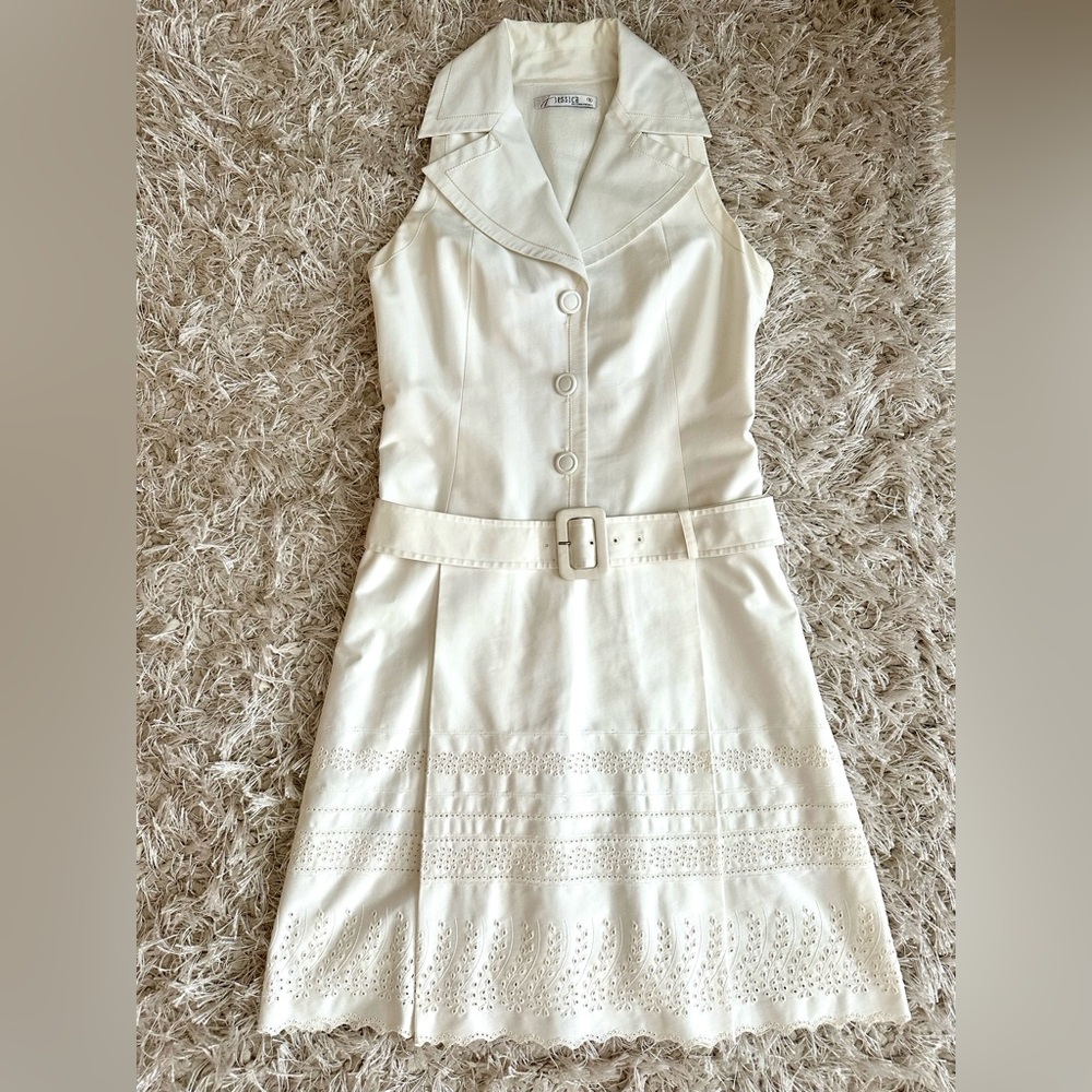 Elegant White Sleeveless Dress with Belt
